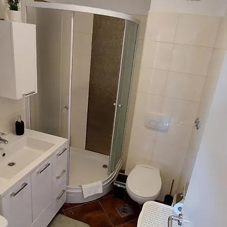 Split Terrace & Free Parking Studio Διαμέρισμα