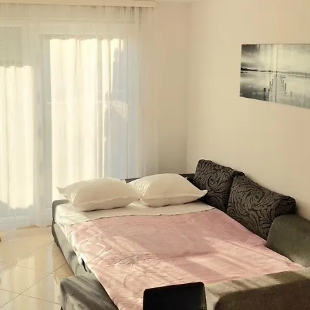 Split Terrace & Free Parking Studio Διαμέρισμα