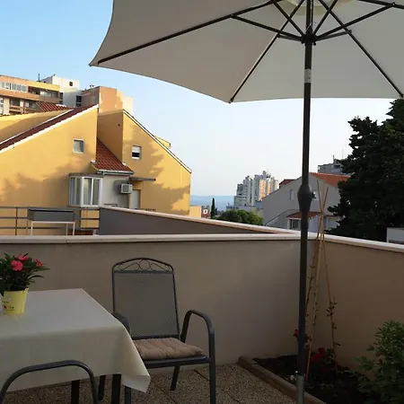 Апартаменты Split Terrace & Free Parking Studio Сплит